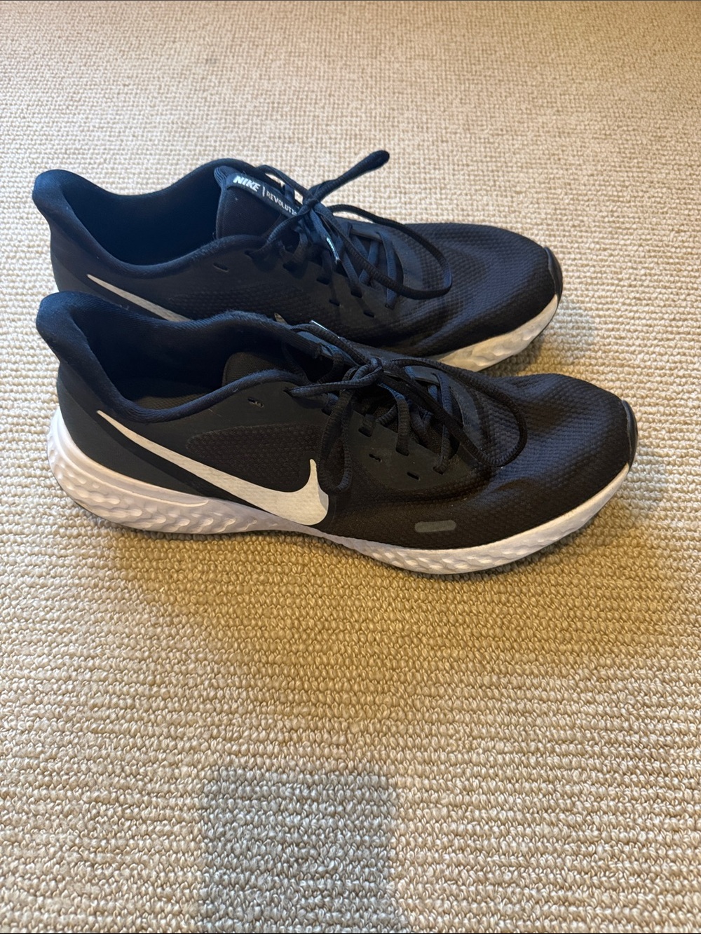 Nike Black and White Men's Athletic Running Shoes